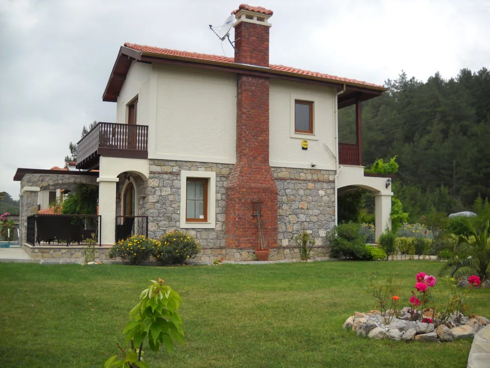 Cadavanti Houses — 11