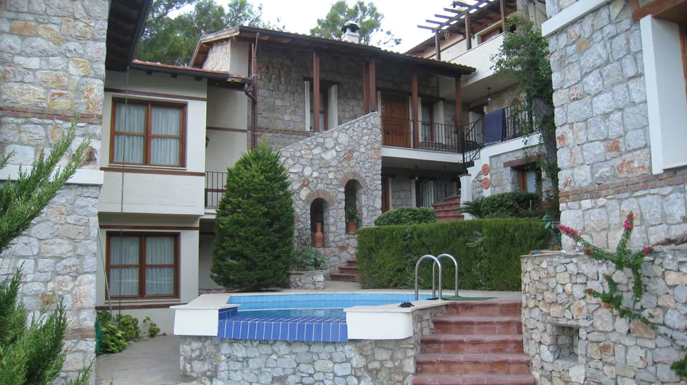 Faralya Court