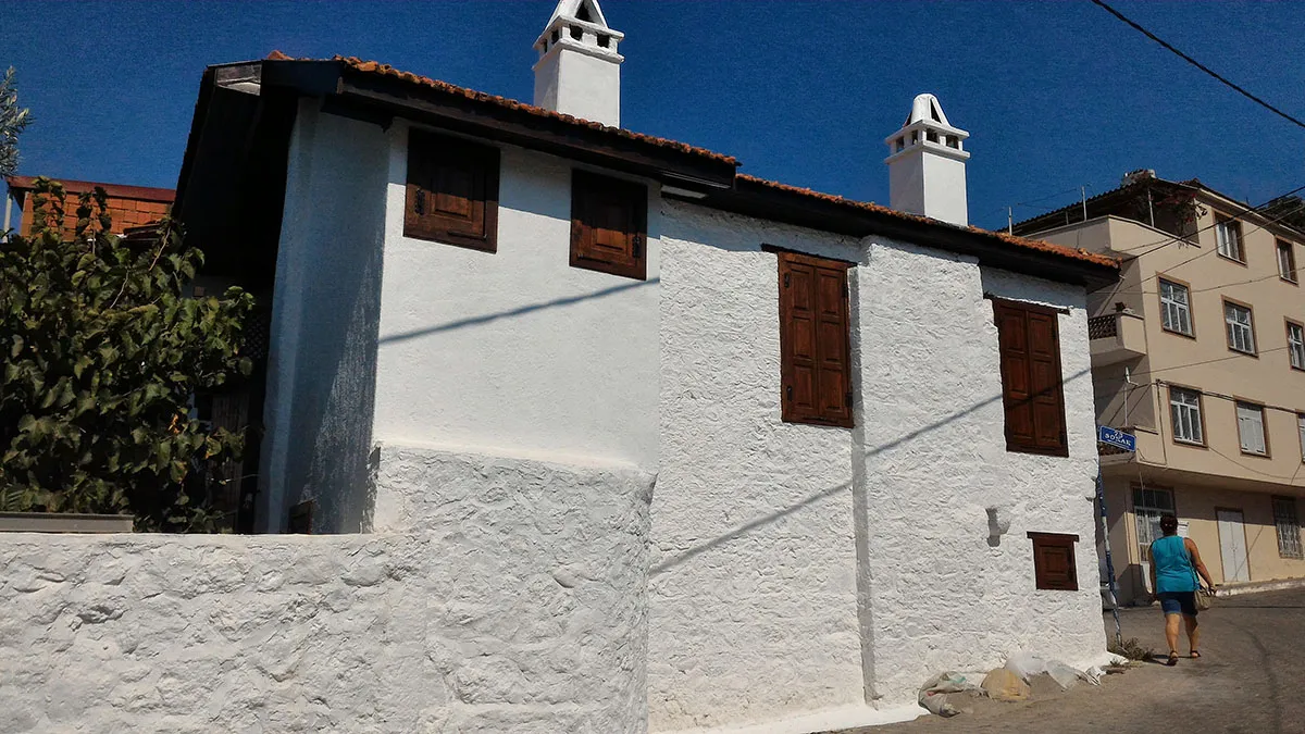 Kesik Kapı